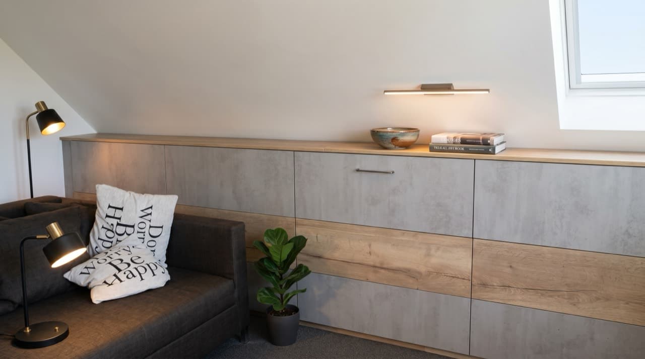 Ihr Dachschrägenschrank beginnt mit einem Blick auf Ihre Schräge